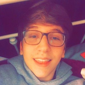 Meet your Posher, Cameron